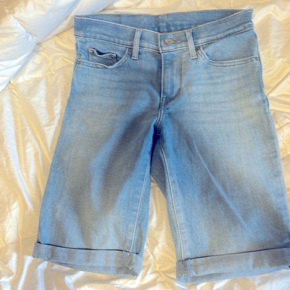 Levi’s  Red Tab, size 26, light blue jean - Picture 1 of 3